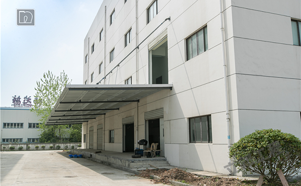 外墻丙烯酸涂料是什么材料？